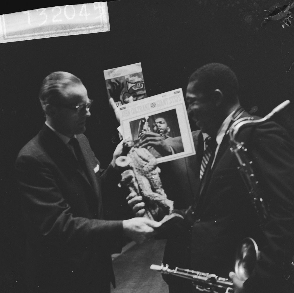 John Coltrane receives the Edison Award for Giant Steps at the Concertgebouw, Amsterdam.